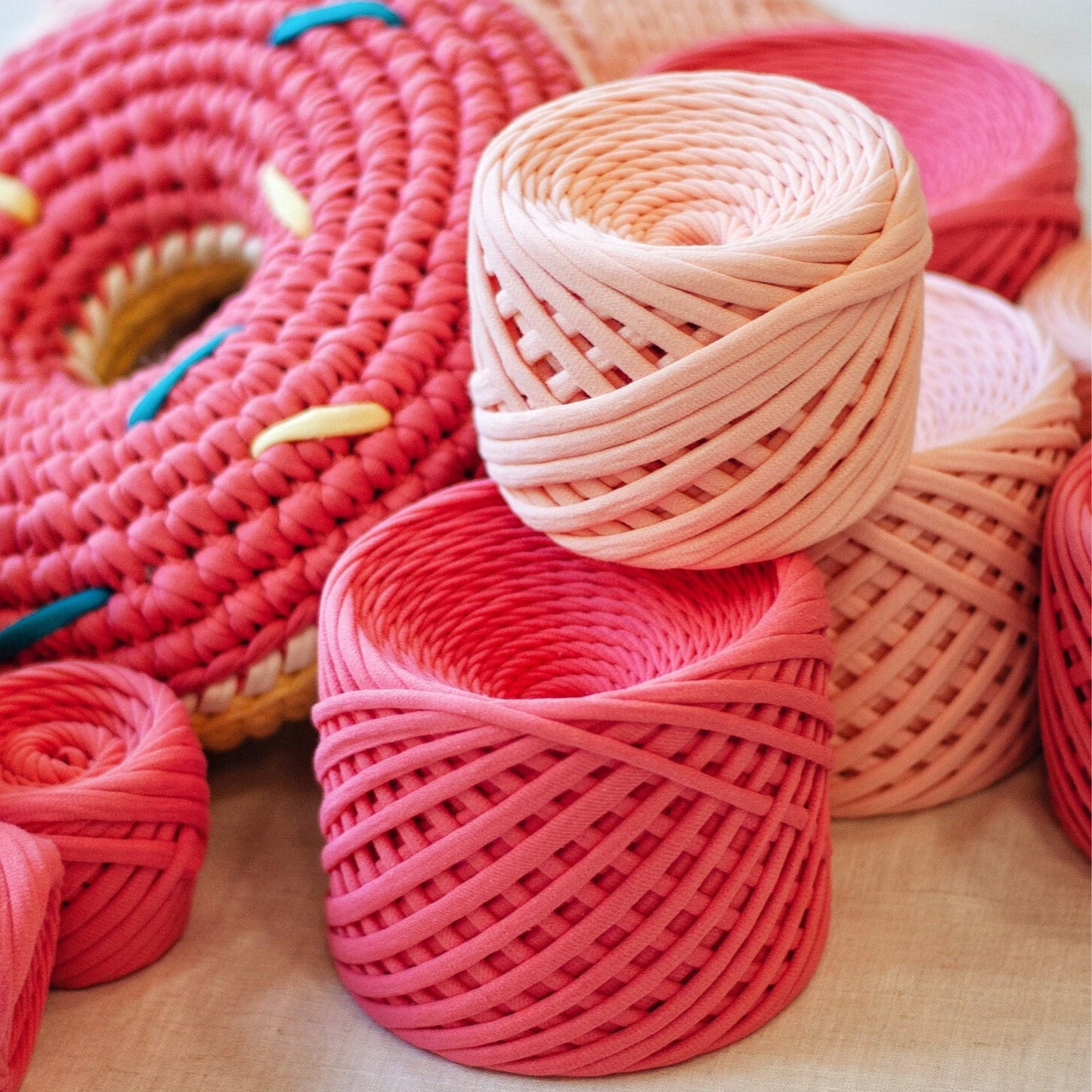 T-shirt yarn, Micro 3-5 mm, Coral