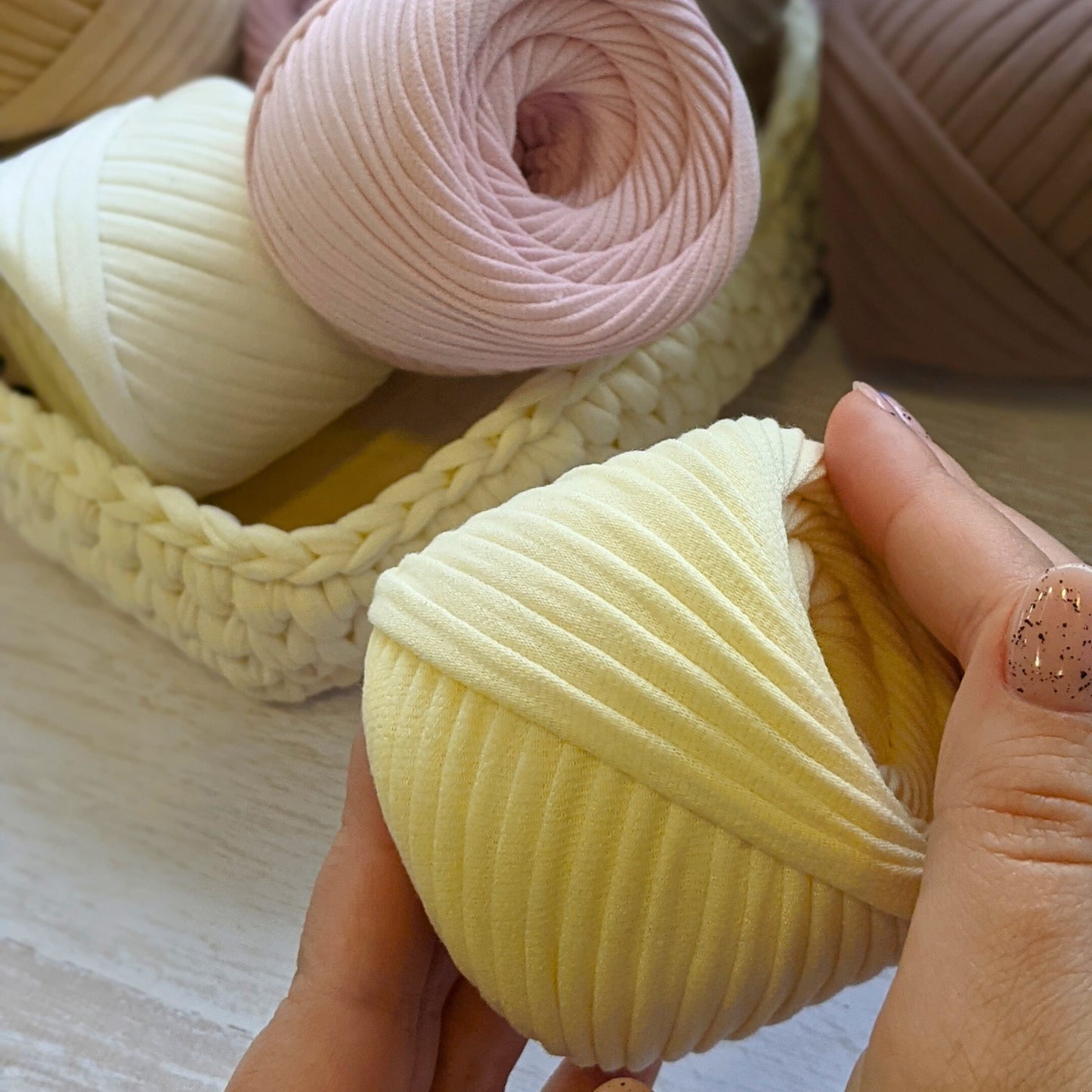 T-shirt yarn, Micro 3-5 mm, Lemon