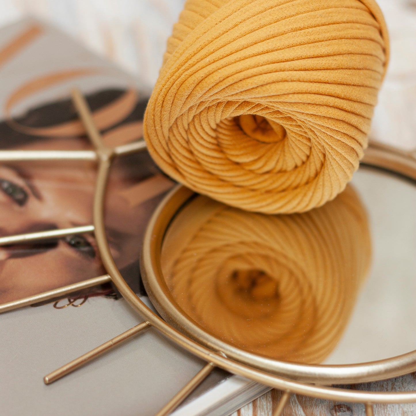 T-shirt yarn, Medium 7-9 mm, Mustard