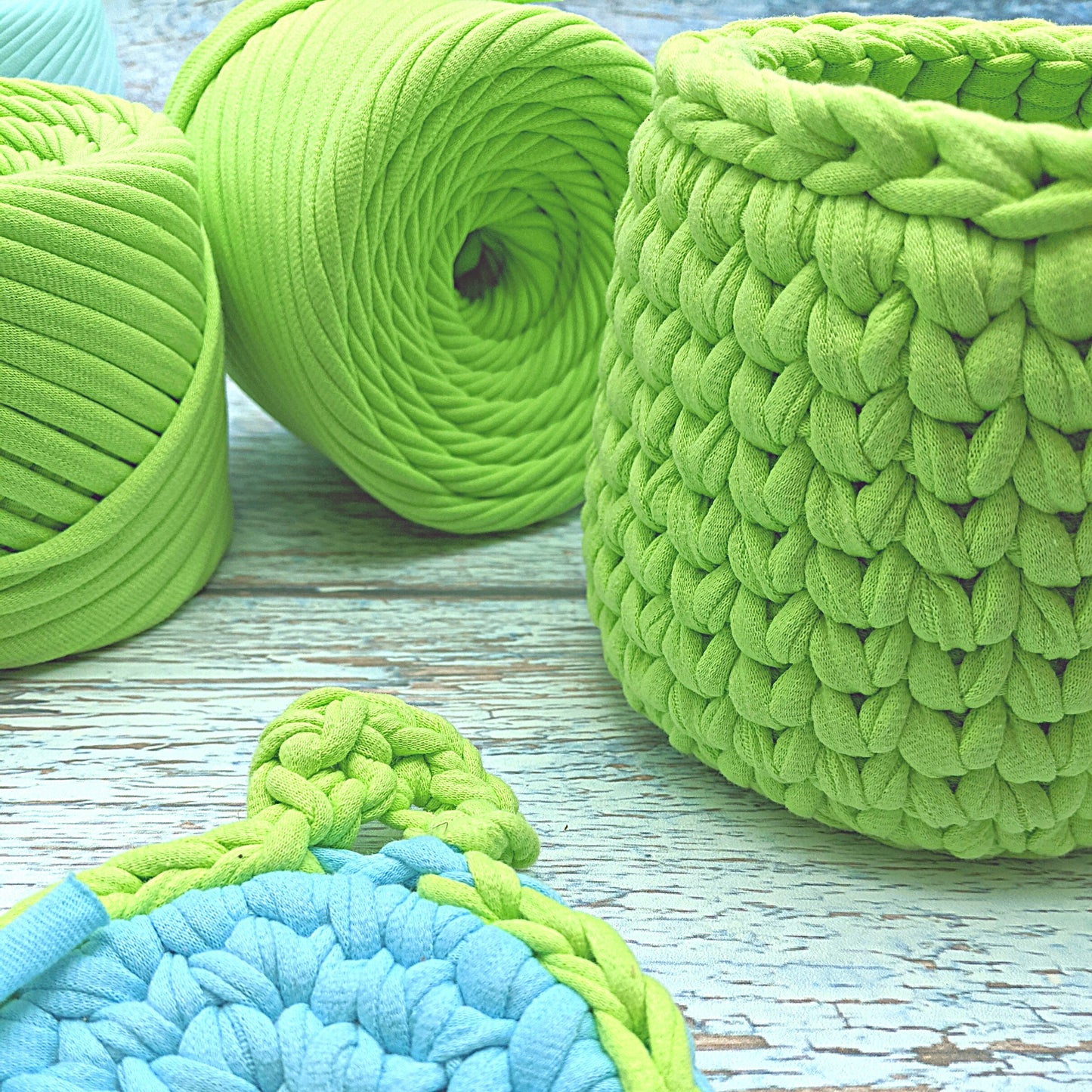 T-shirt yarn, Mini 5-7 mm, Neon