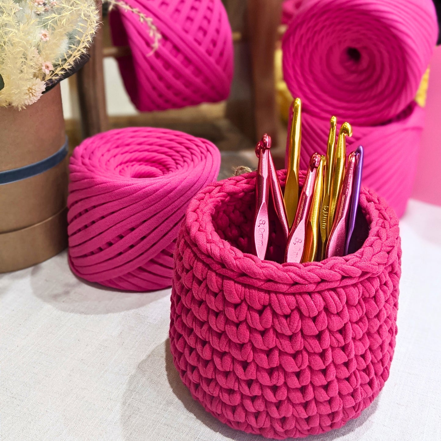 T-shirt yarn, Micro 3-5 mm, Hot Pink