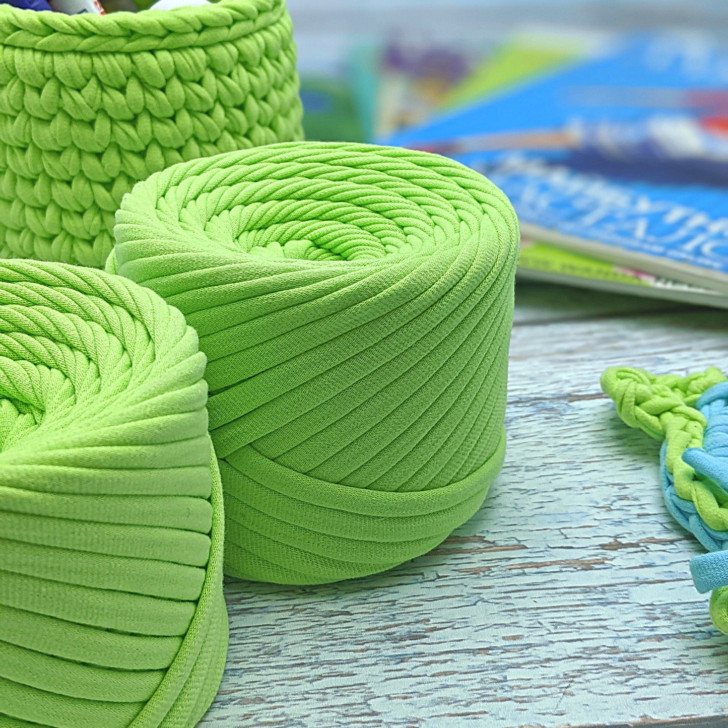 T-shirt yarn, Mini 5-7 mm, Neon