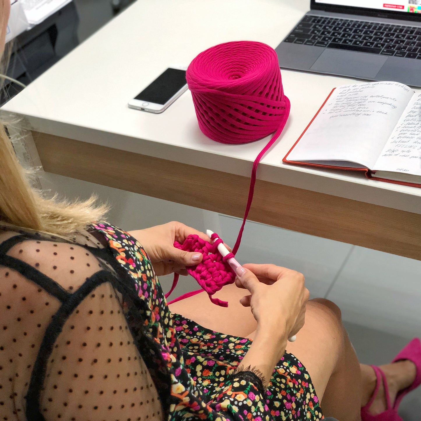 T-shirt yarn, Micro 3-5 mm, Hot Pink