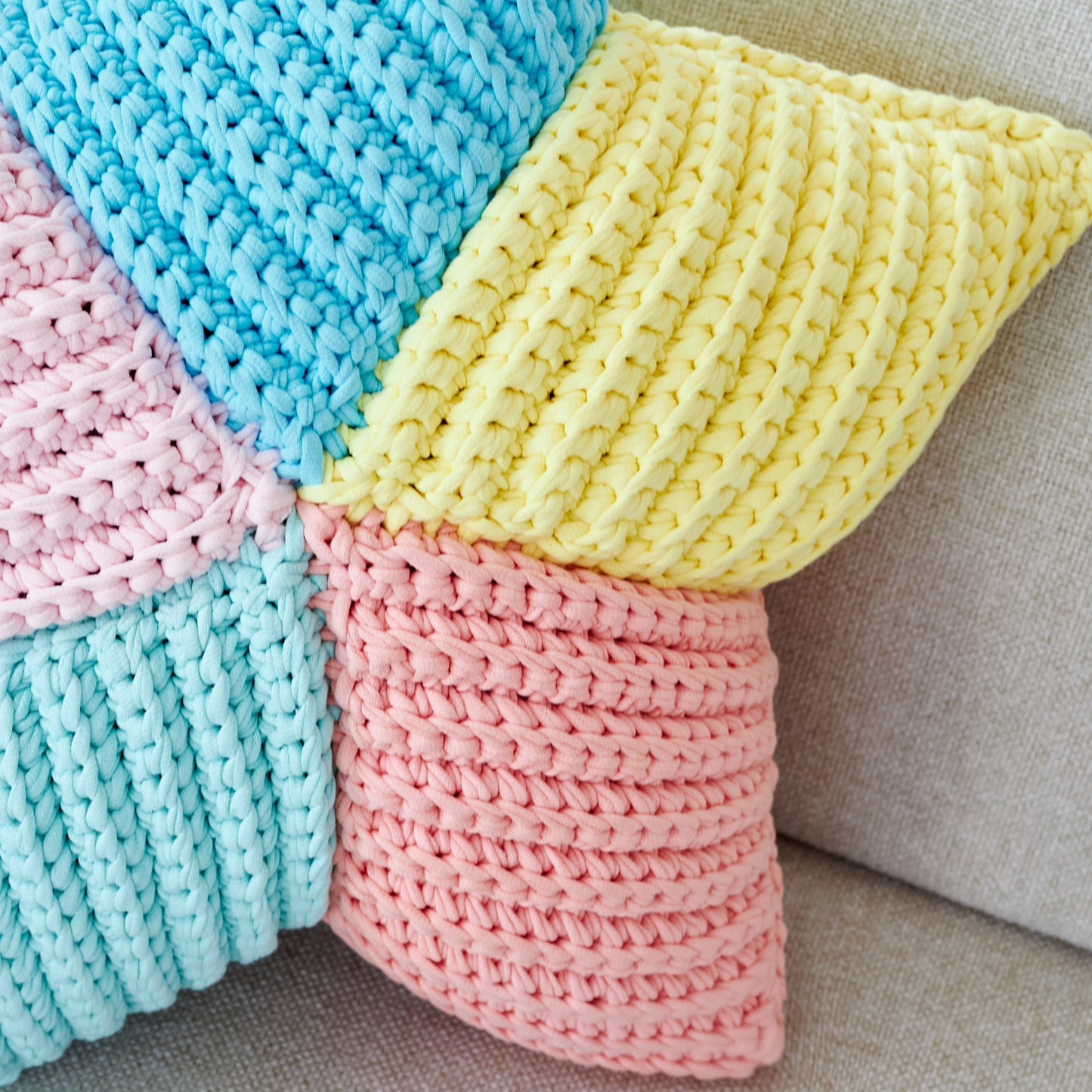T-shirt yarn, Micro 3-5 mm, Marshmallow
