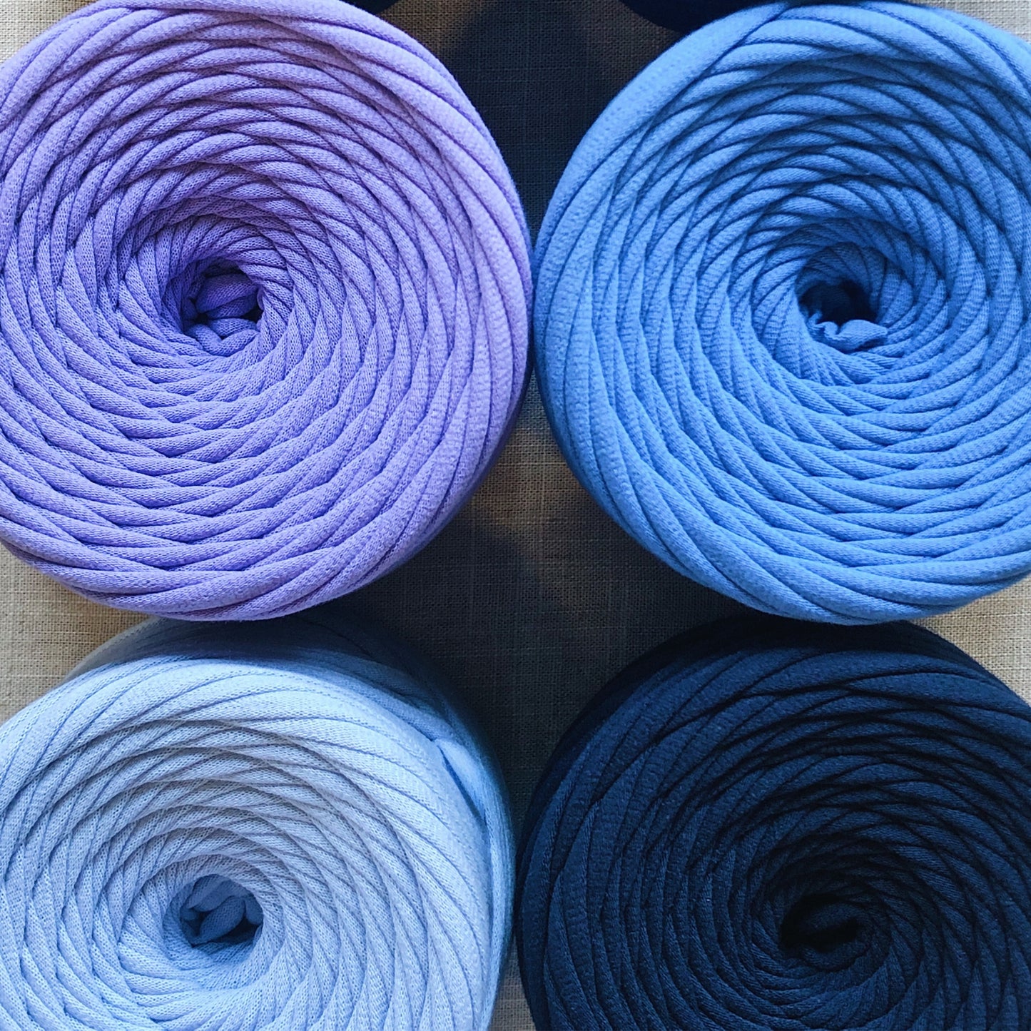 T-shirt yarn, Mini 5-7 mm, Blue Sapphire