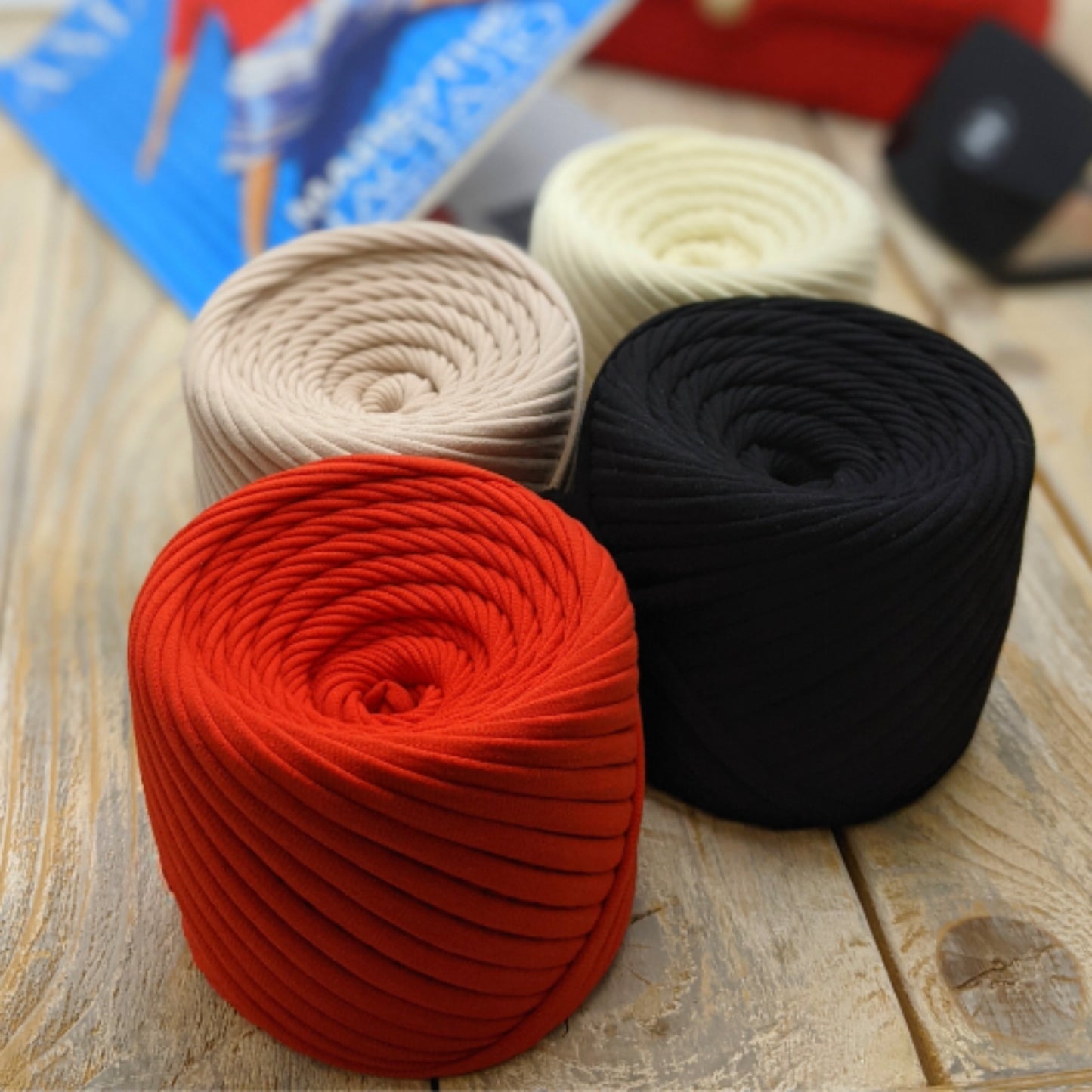 T-shirt yarn, Paris set