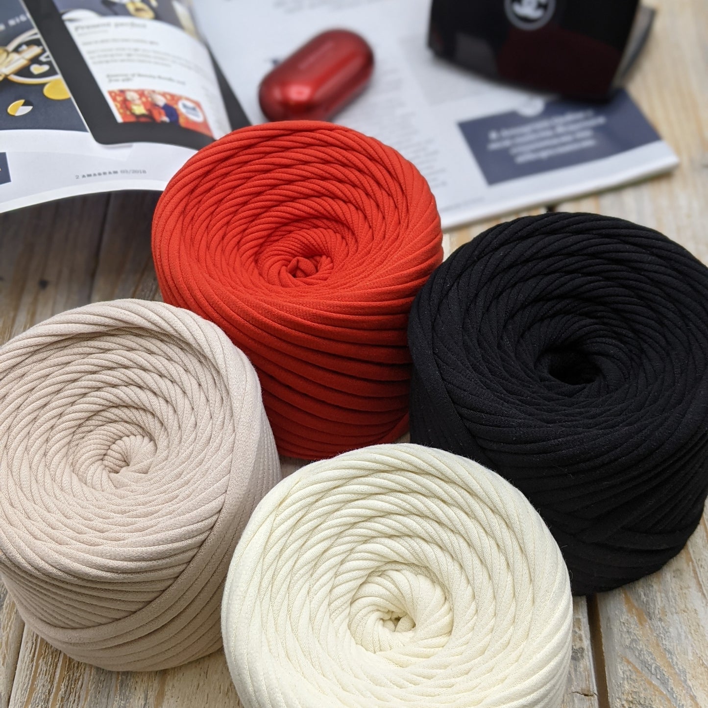 T-shirt yarn, Paris set