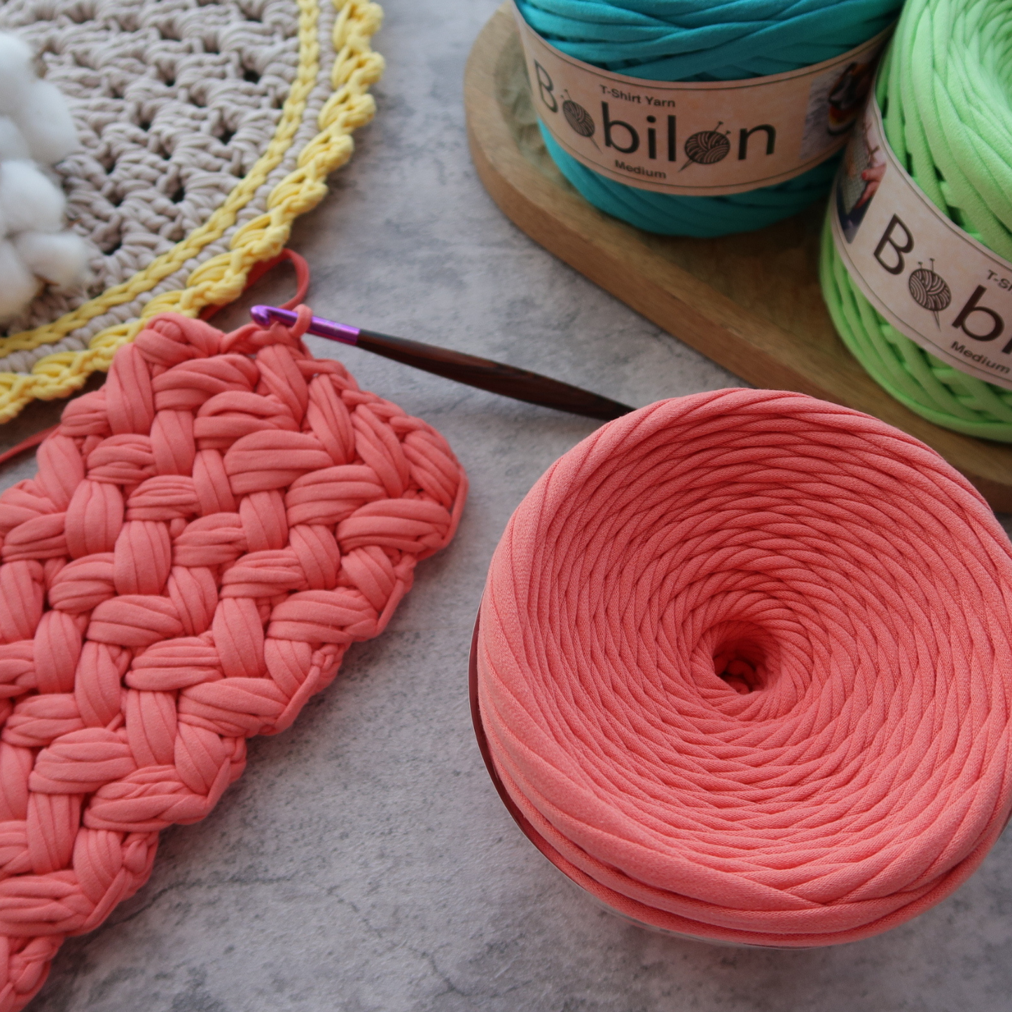 T-shirt yarn, Medium 7-9 mm, Apricot Crush